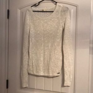 Light weight sweater